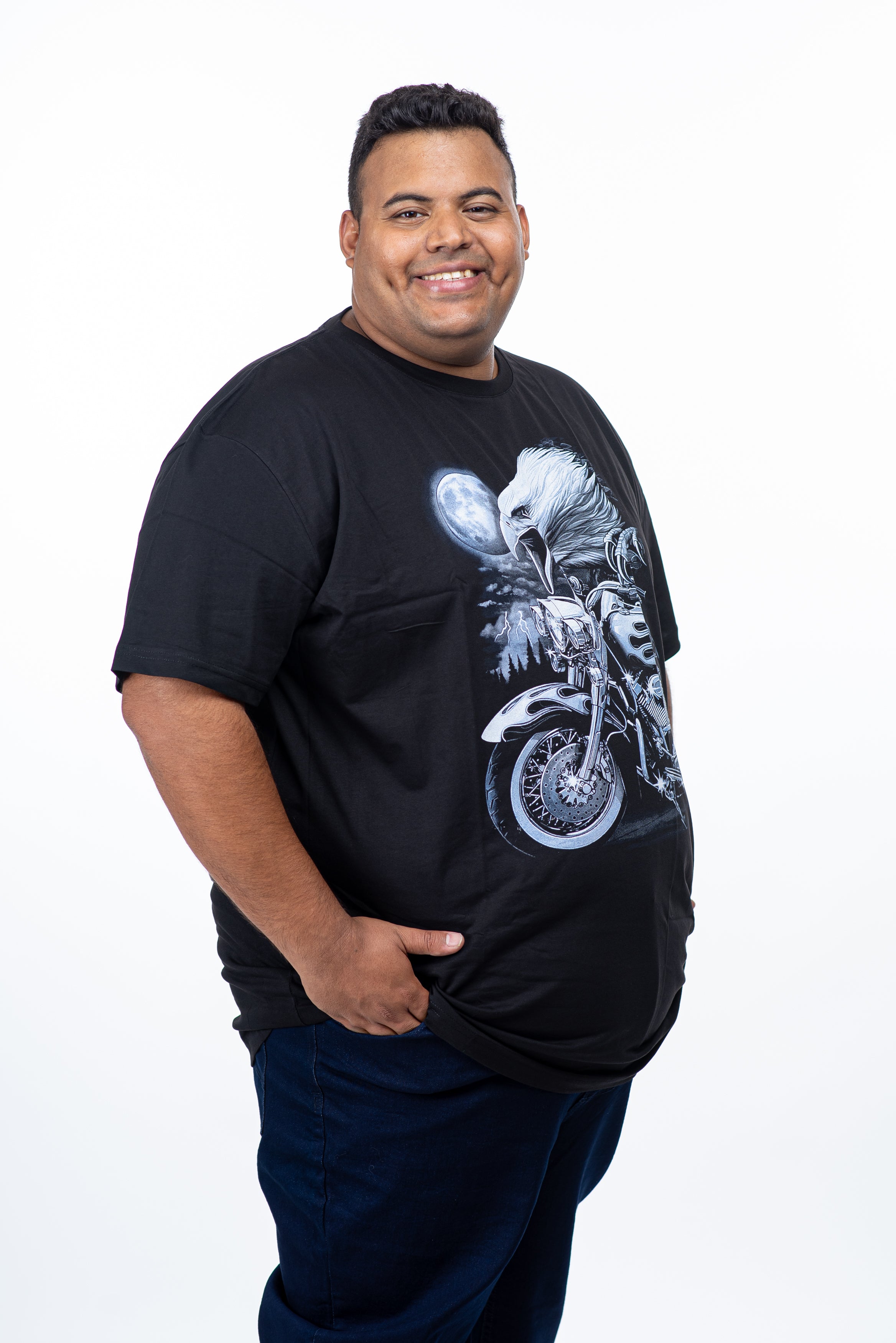 טי שרט עם הדפס בחזית 011