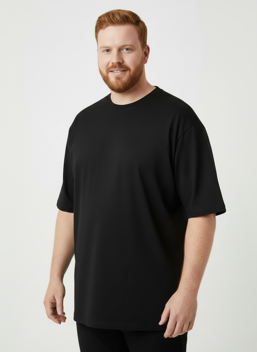 חולצת אוברסייז שחורה – “איתך בגדול”