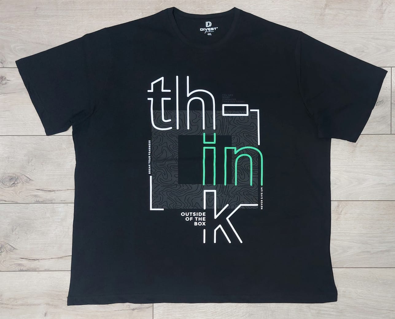 Think - חולצה עם הדפס