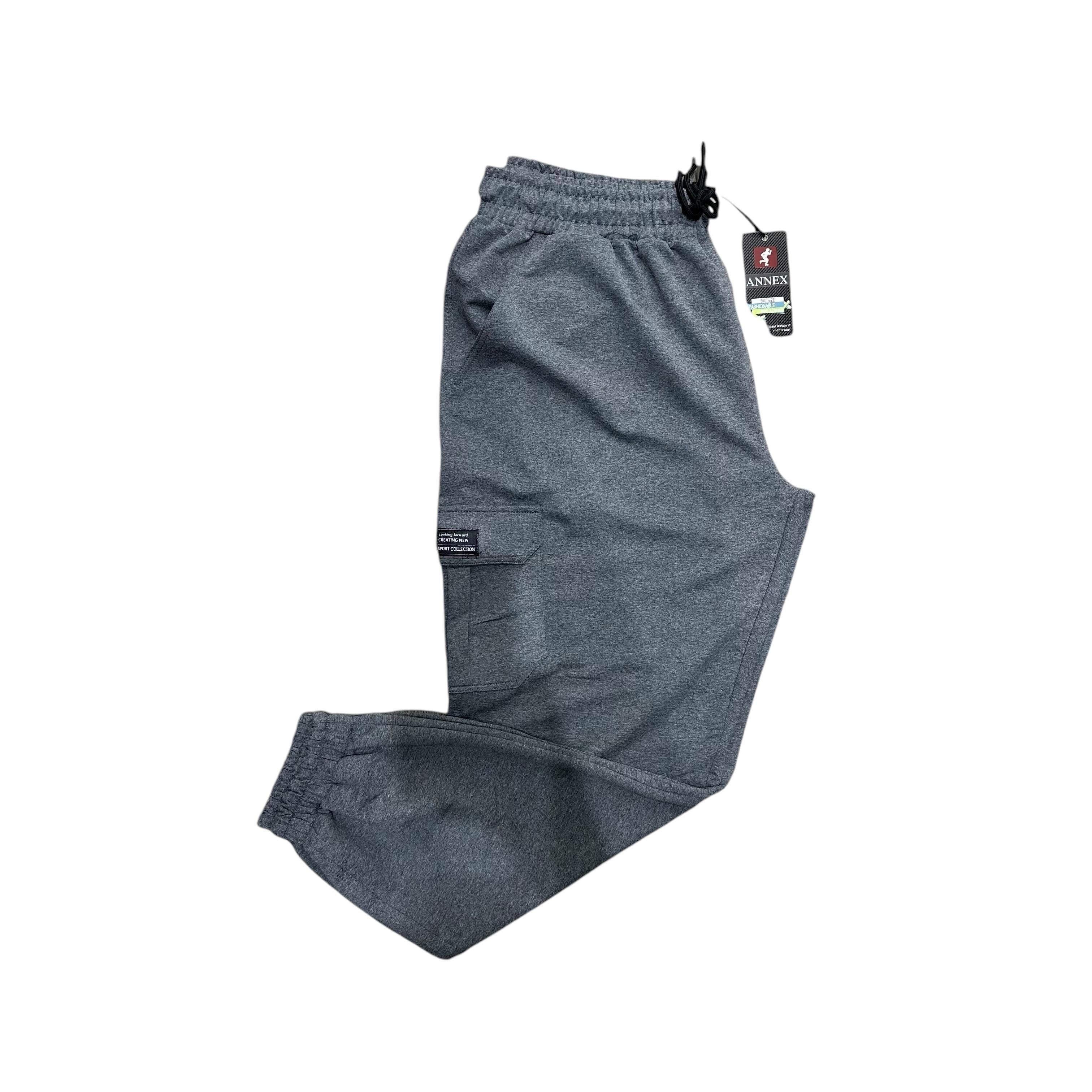 מכנס ג׳וגינג עם גומי למטה