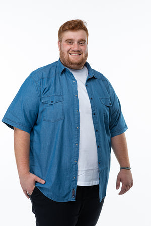 מכופתרת ג'ינס
