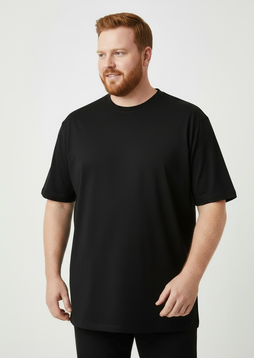 חולצת אוברסייז שחורה – “איתך בגדול”