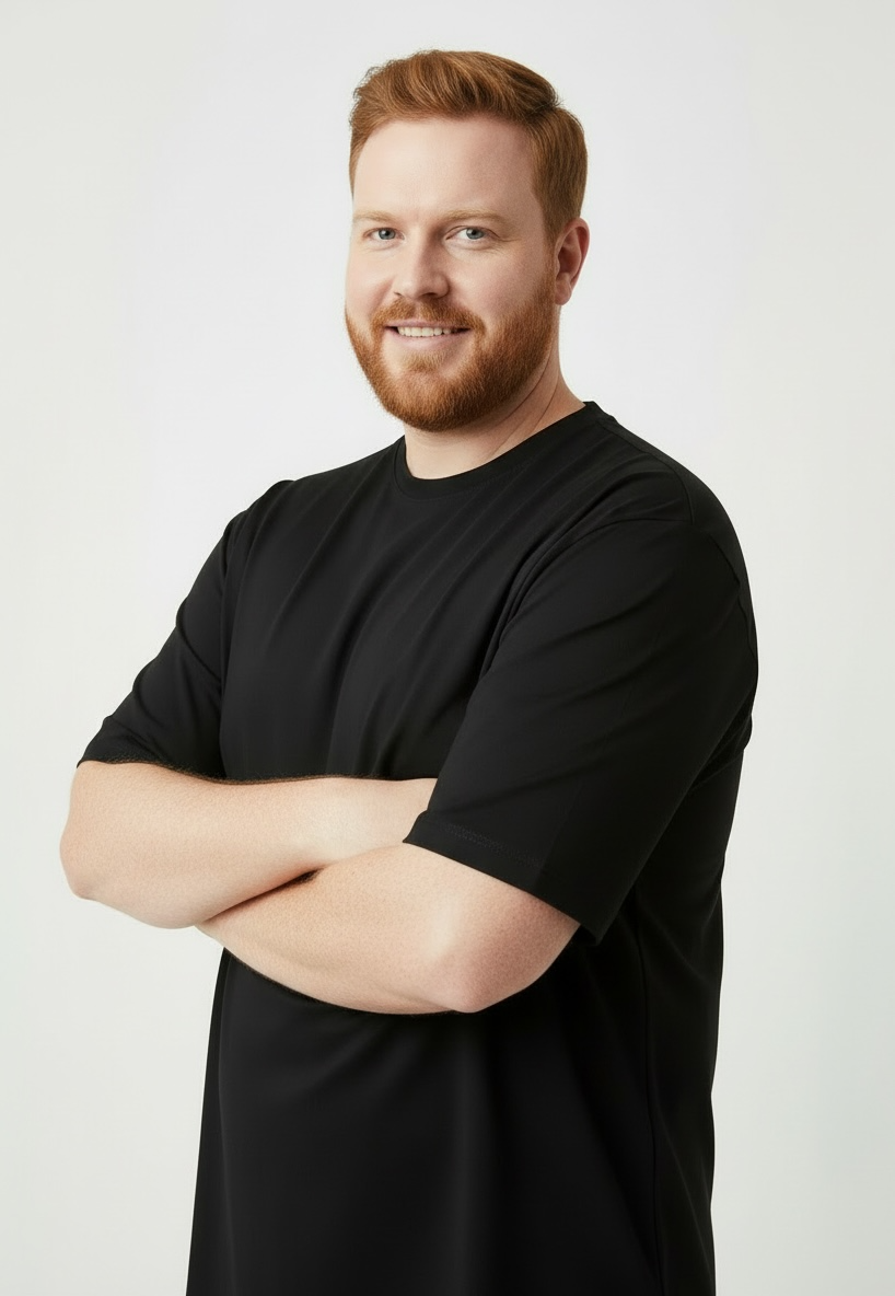 חולצת אוברסייז שחורה – “איתך בגדול”